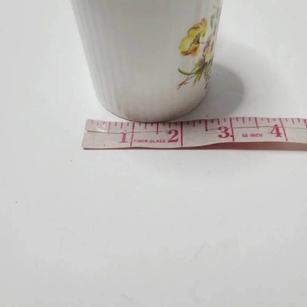 Vintage Royal Castle Fine Bone China England Pink Floral Bouquet Teacup